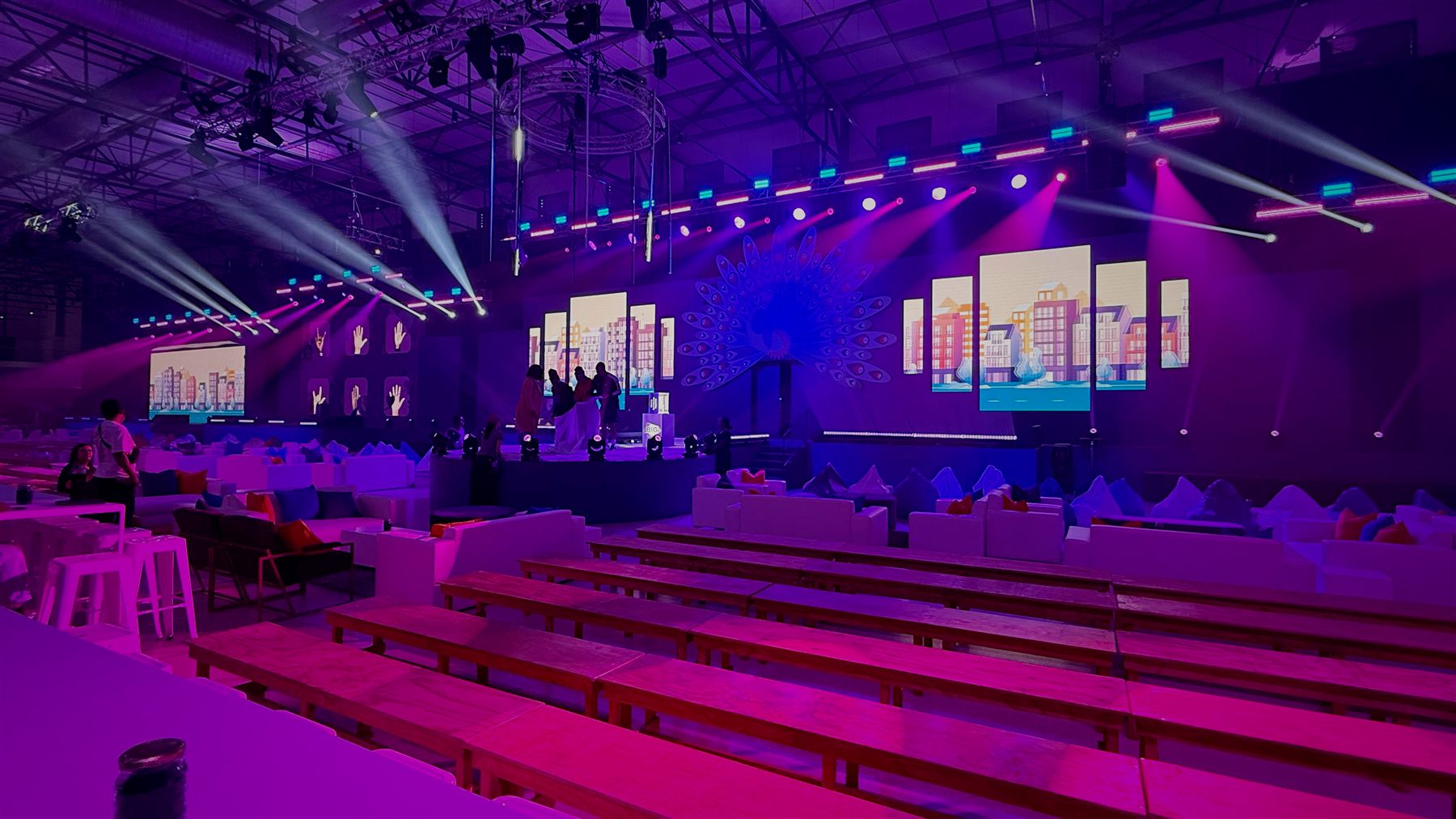 Hollard 2025 — lighting and set detail